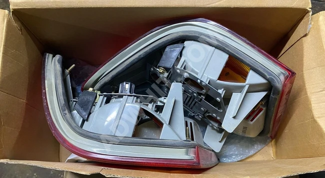 طقم إضاءة توقف MERCEDES W210 جديد أصلي A2108204364