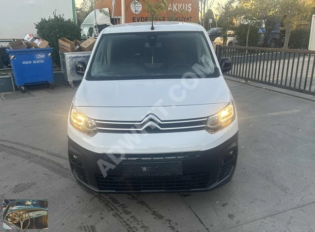 BERLINGO car, 2023 model, with 46,000 km, invoice at 20%.