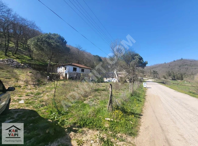 A land area of 1,000 square meters, house for sale with garden and title deed in Çanakkale Çan.