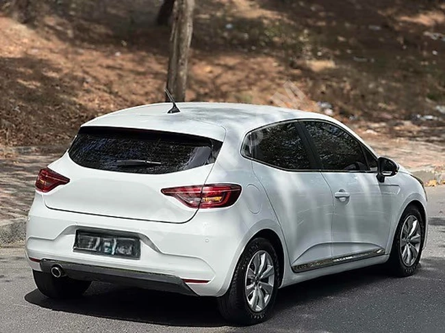 "ULUCAR" 2022 MODEL RENAULT HATASIZ CLİO 1.0 TCE JOY 18.000 KM