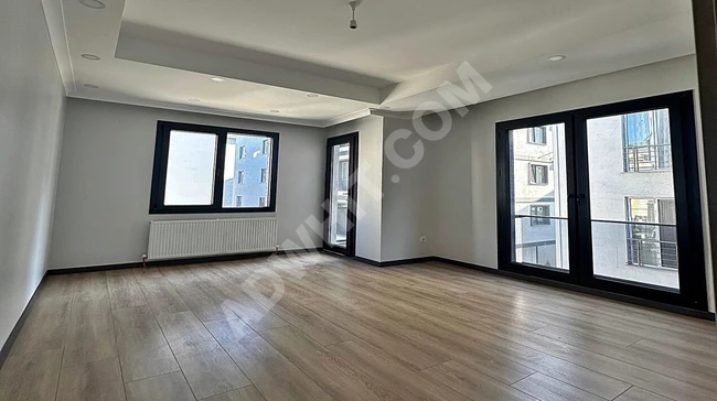 BEYLİFE GAYRİMENKUL'DEN 2+1 SIFIR METROBÜSE 3 DAKİKA ARAKAT