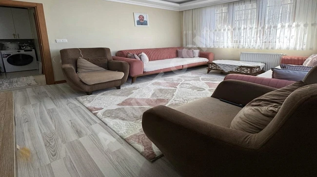 BEYLİFEDAN BEYLİKDÜZÜ KAVAKLIDA SATILIK 2+1 BAHÇE KATI