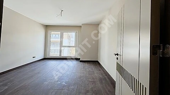 Opportunity 4+2 for sale in BEYLİKDÜZÜ LOTUS KORU