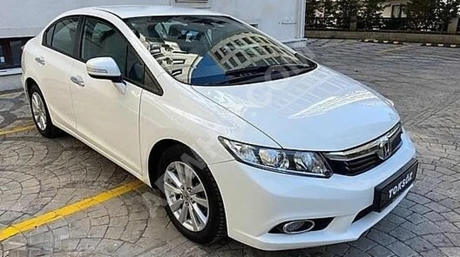 HONDA CIVIC 1.6İ VTEC ECO PREMIUM car, model 2014 - 62,000 km - automatic