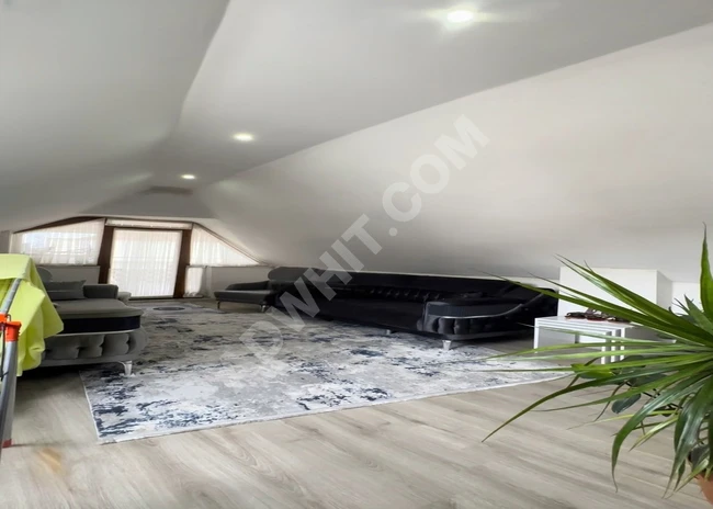 Spacious 5+2 apartment for sale in the center of BEYLİKDÜZÜ YAKUPLU