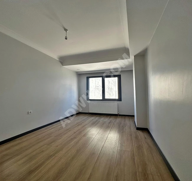 BEYLİFE GAYRİMENKUL'DEN 2+1 SIFIR METROBÜSE 3 DAKİKA ARAKAT