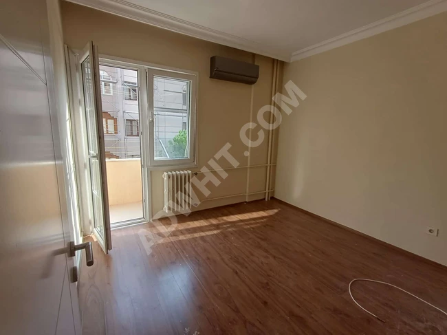 KADIKÖY 19 MAYIS MAHALLESİN'DE 3+1 KİRALIK 120 M2 DAİRE 3 KAT