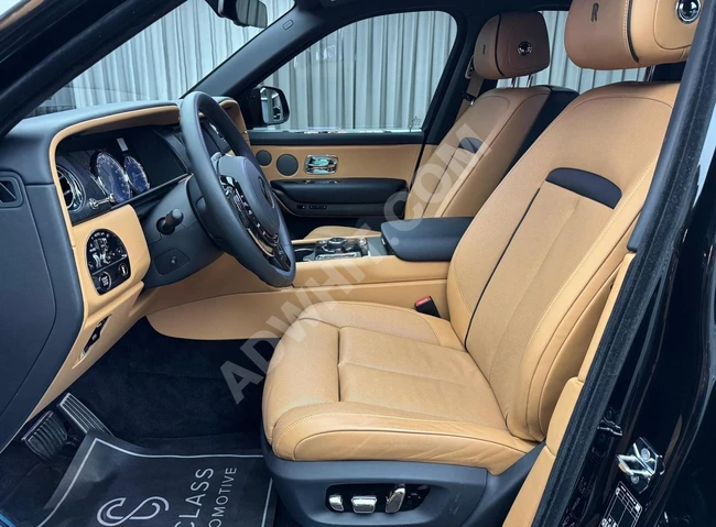 سيارة ROLLS ROYCE CULLINAN STARLIGHT موديل 2023