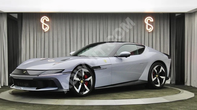 سيارة FERRARI 12 CILINDRI موديل 2025 مقاعد مساج شاشة راكب سيراميك