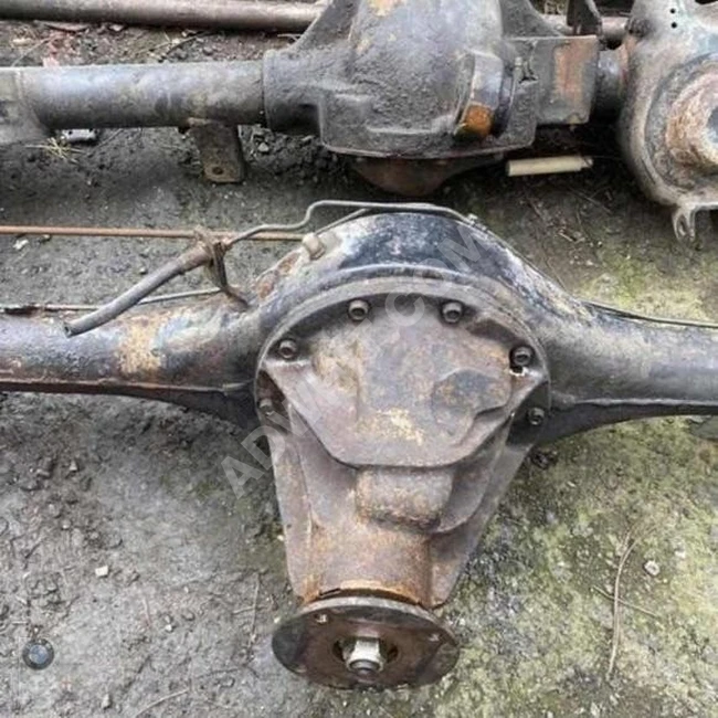 MAZDA E2200 ديفرنس خلفي كامل (أصلي) مستعمل