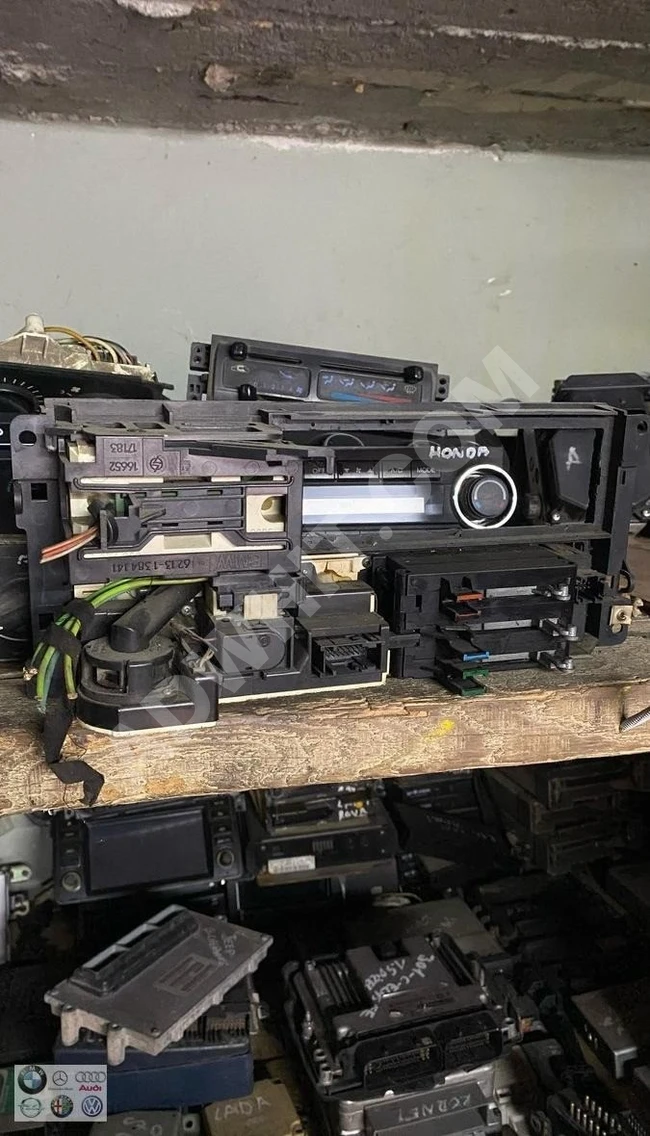 لوحة التحكم في تكييف BMW E34 وأزرارها (أصلية) مستعملة