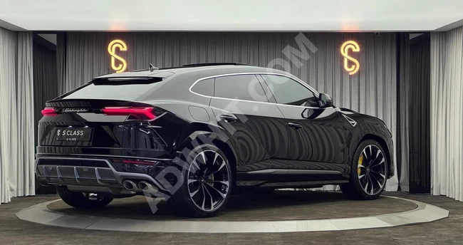 SCLASS 2022 LAMBORGHINI URUS VAKUM SERAMİK B&O MASAJ AKRAPOVİC