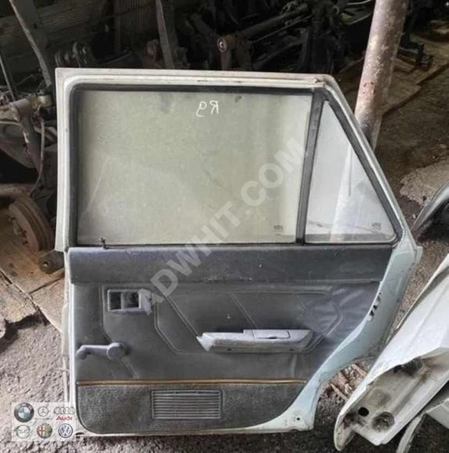 RENAULT 9 BROADWAY باب خلفي يمين مستعمل كامل