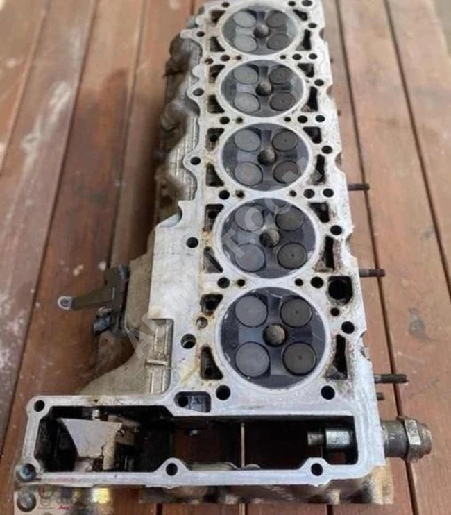 غطاء رأس الأسطوانة MERCEDES E SERIES 2.5TDI (أصلي) R6050160601