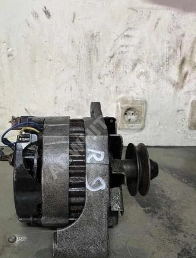 دِينامو شحن RENAULT 9 BROADWAY (أصلي) مستعمل