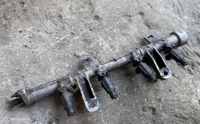 HYUNDAİ ACCENT 1.3 إنجكتور ومشعب (أصلي) مستعمل