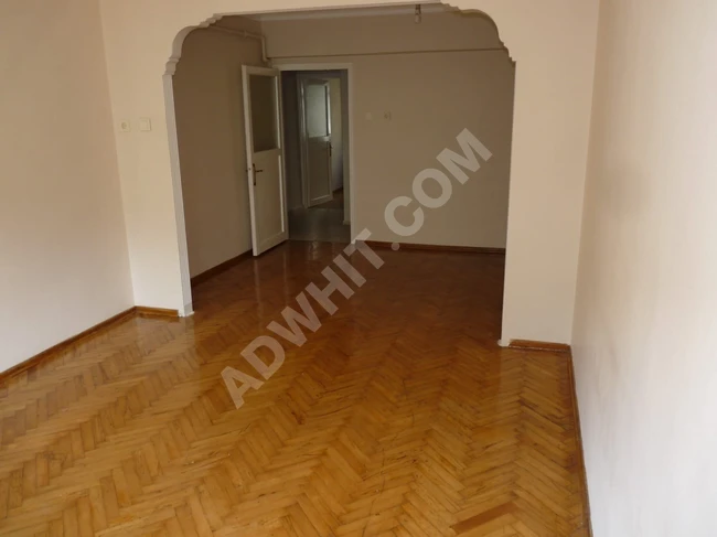 Emlak center'dan Fatih çapa'dan kiralık 1+1 salon daire