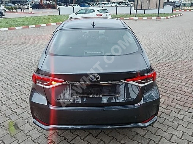 Corolla 1.8 Hybrid Dream car, model 2024, with 140 horsepower – has covered 38,000 km