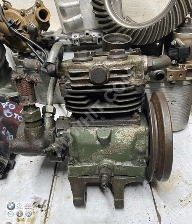 Air compressor and steering sensor for MERCEDES 302 bus