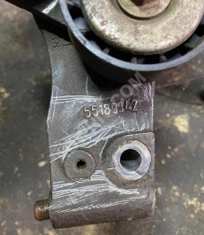 قاعدة دينامو/كمبروسر المكيف FİAT PALİO/ALBEA رقم 55189342 (أصلي)