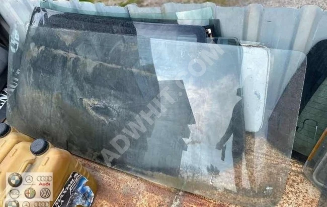 IVECO 8512/35.9 windshield (original) used