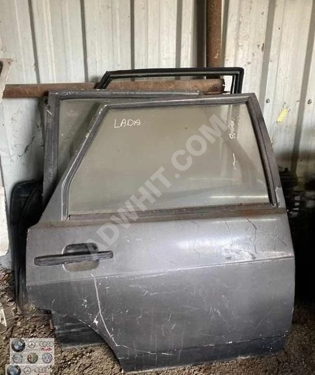 باب خلفي أيمن كامل مستعمل LADA SAMARA