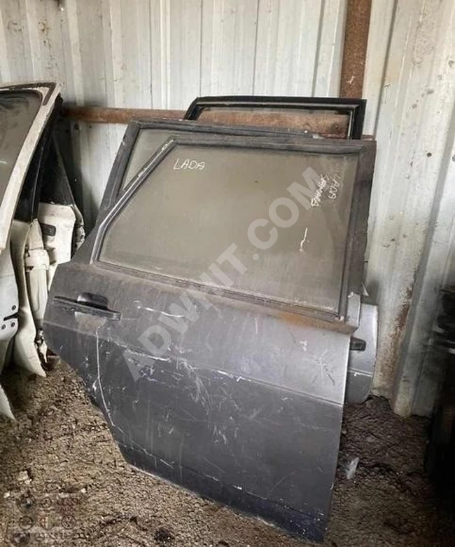 باب خلفي أيمن كامل مستعمل LADA SAMARA