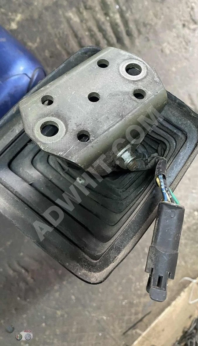 Original electric side mirror for the left side of İVECO EUROTECH/EUROSTAR