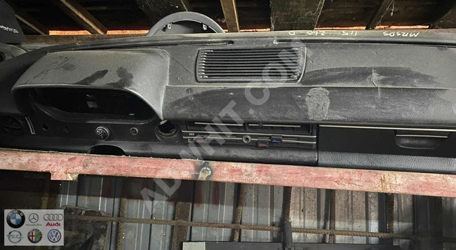 MERCEDES W115/W116 complete dashboard (original) used