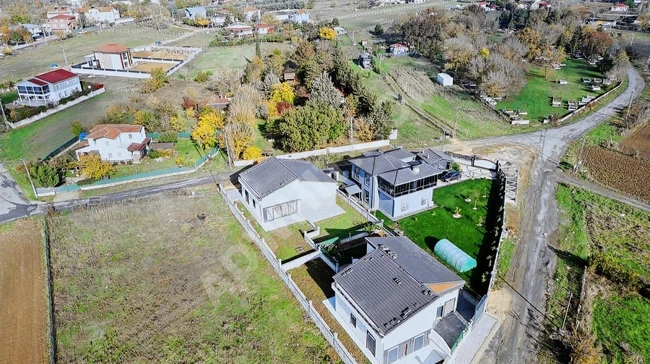 Çatalca Kabakça köyü nde köy merkezine yakın satılık villa