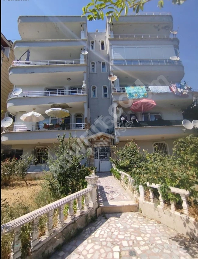 3+1 apartment for sale in DOKTORLAR complex in BÜYÜKÇEKMECE MİMARSİNAN