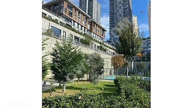 NEZİH'DEN AYAZMA EMLAKKONUT EVLERİNDE BAHÇE KATI