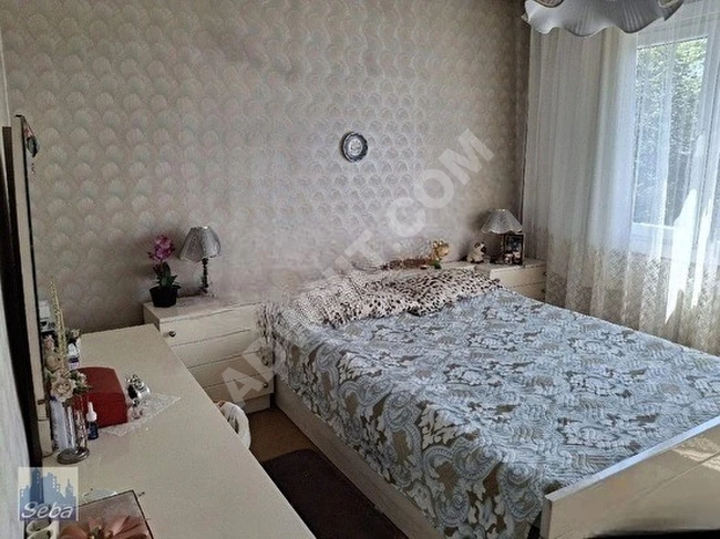 KADIKÖY/KOZYATAĞI KOZZY AVM YANI  SATILIK ARAKAT DAİRE.