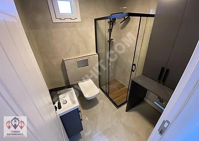 Duplex with a large garden, 3+2, with an area of 130 square meters, contains 3 bathrooms. Next to YAŞAM VADİ.