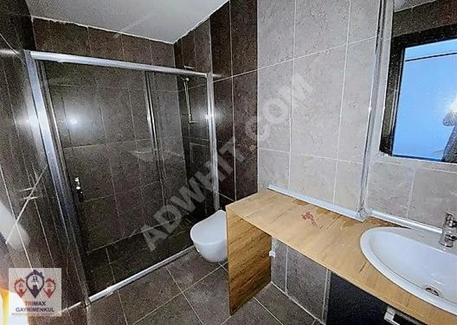 Deniz manzara Sıfır 1+1 metrobüse 1 dakika yürüme mesafesi