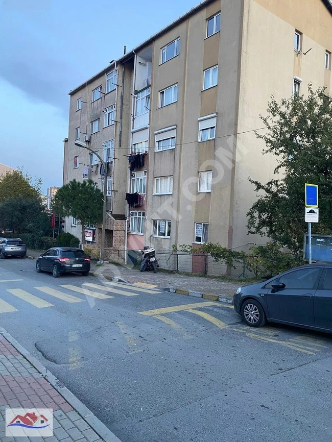 GÖÇMEN KONUTLARINDA TEMİZ GİRİŞ DAİRE