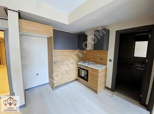 Deniz manzara Sıfır 1+1 metrobüse 1 dakika yürüme mesafesi