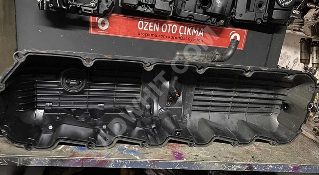 Used original DAF XF/CF PACCAR cylinder head cover