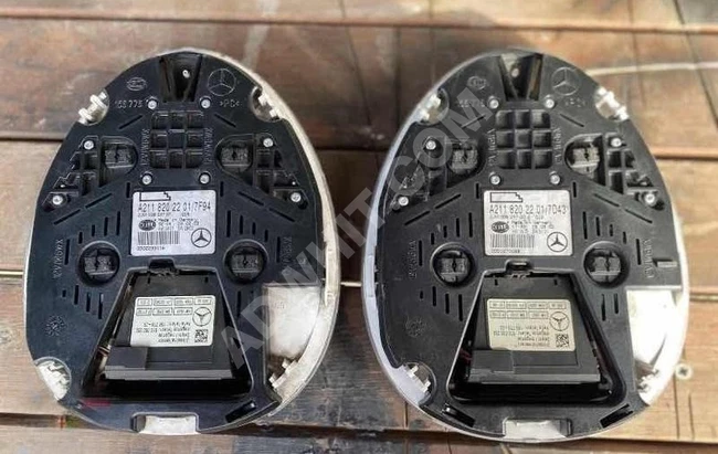 MERCEDES W211 rear roof lamp (original) used