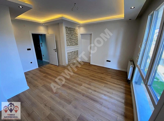 Duplex with a large garden, 3+2, with an area of 130 square meters, contains 3 bathrooms. Next to YAŞAM VADİ.