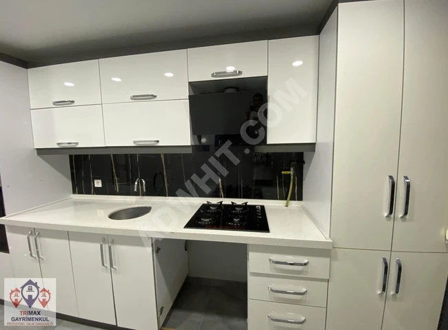 KAVAKLI VOLVO KAVŞAĞI YAKINI 2+1 90 M2 SIFIR GENİŞ ARA KAT