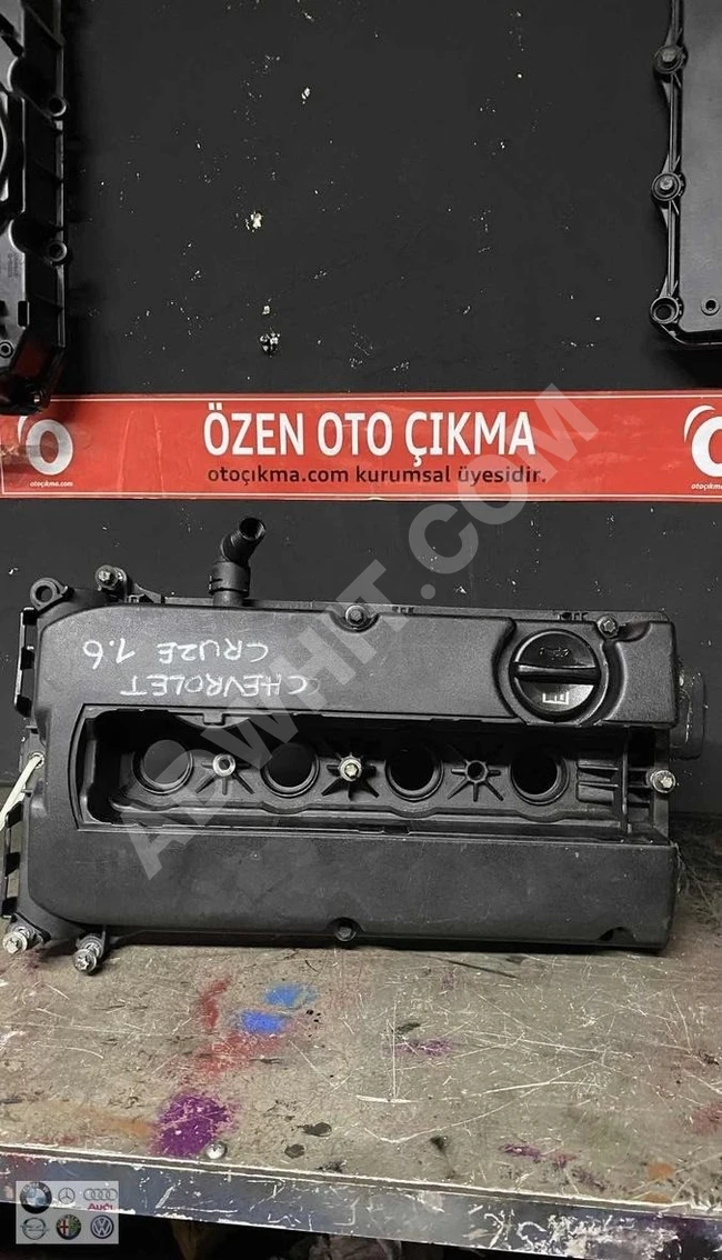 Valve cover (original) CHEVROLET CRUZE/OPEL used