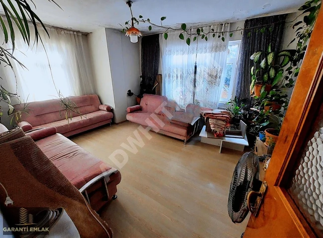 شقة 3+1 عالية السعر بمساحة 130 مترًا مربعًا بمبنى منخفض الارتفاع، بمساحة 36.48%