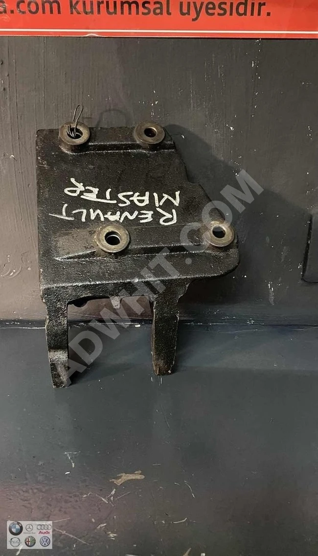 RENAULT MASTER wheel hub axle connecting arm (original) used