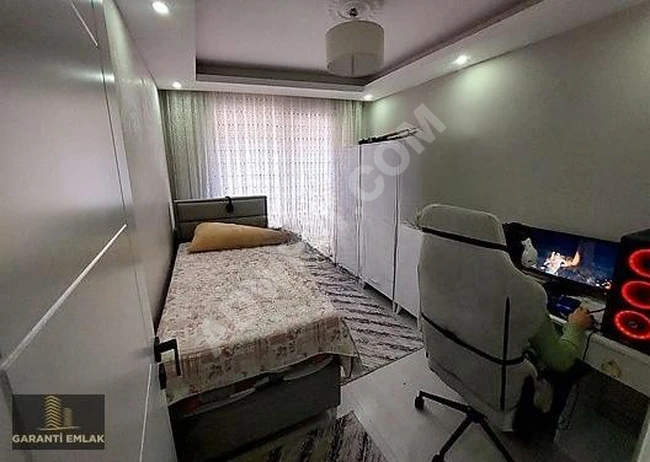 شقة 2+1 بمساحة 78 متر مربع الطابق الأول مع موقف سيارات ومصعد - في KANARYA