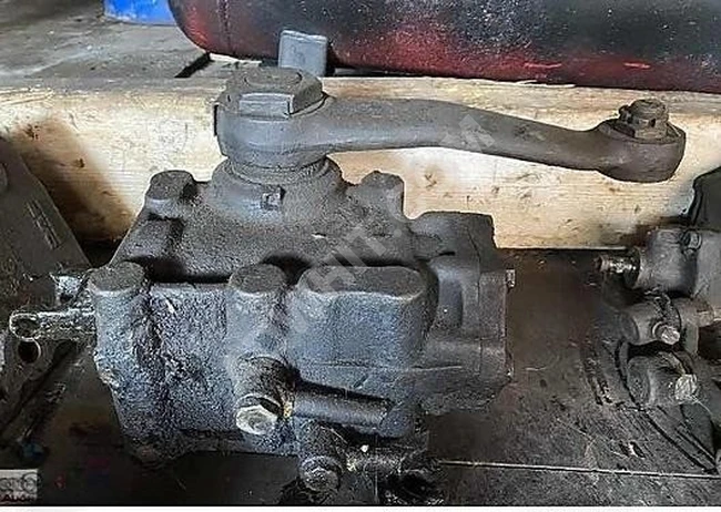 Steering box FORD CARGO (original) used