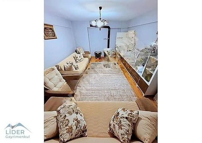 LİDER'den GÜLTEPE'de E5'e YAKIN GÜZEL KONUMDA 2+1 100m² SATILIK