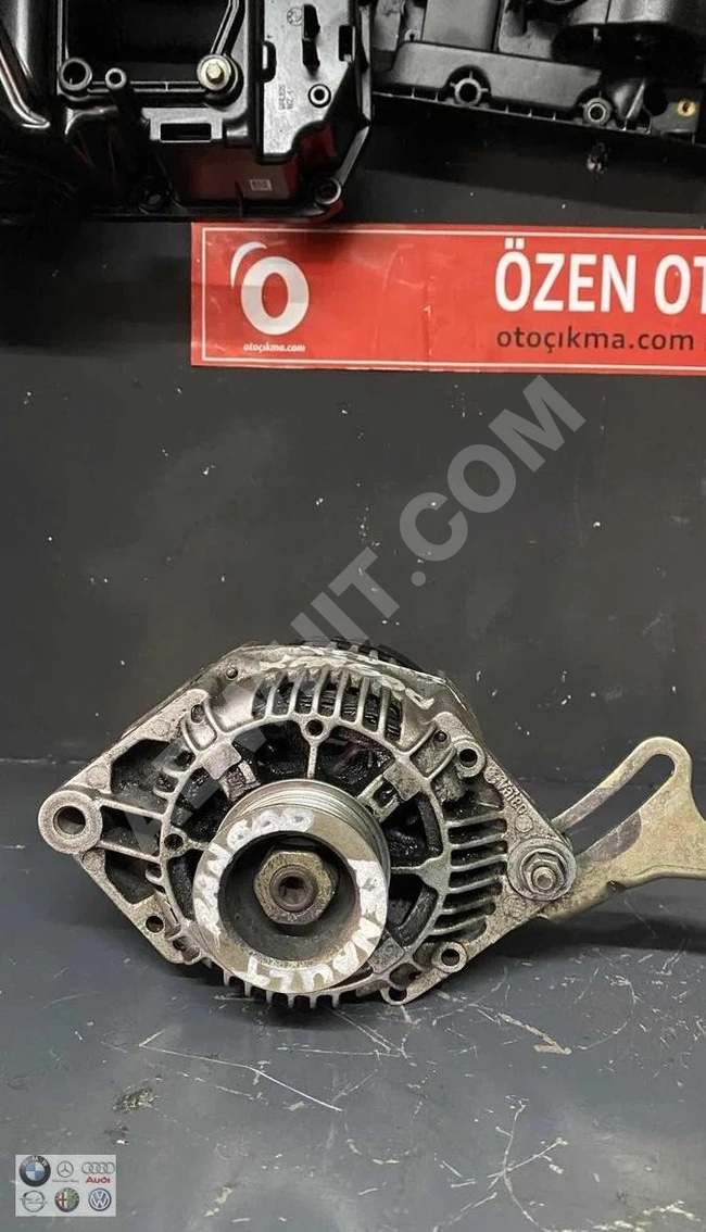 RENAULT KANGOO charging dynamo (original) used