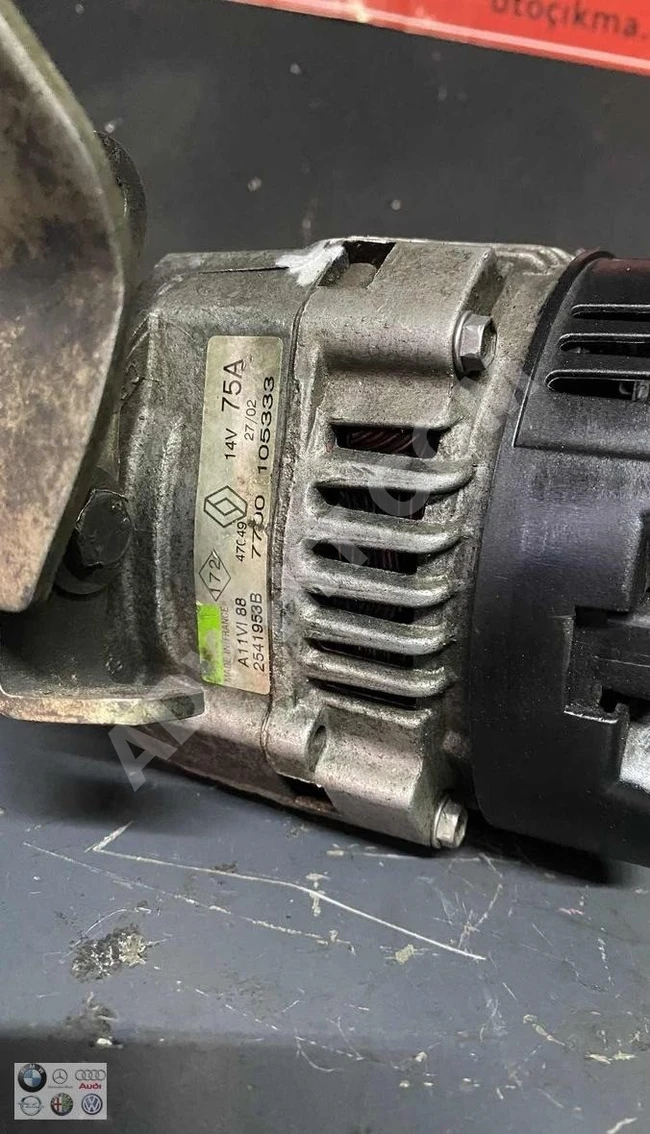 RENAULT KANGOO charging dynamo (original) used