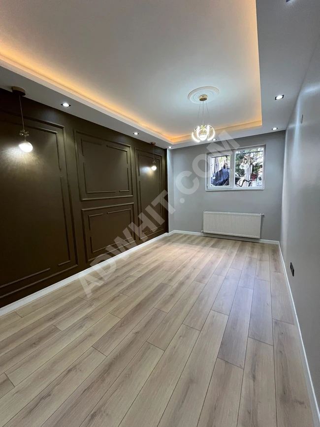 İstanbul'da metrobüse yakın, cazip fiyata acil satılık 2+1 daire.